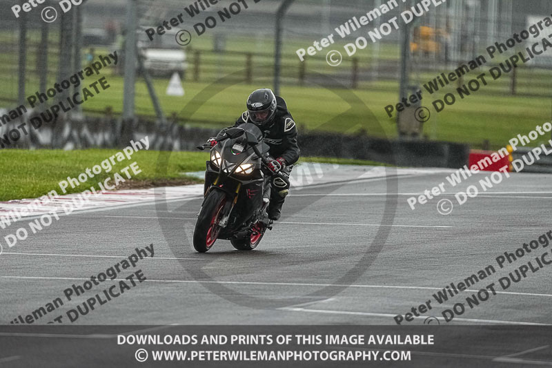 donington no limits trackday;donington park photographs;donington trackday photographs;estoril;event digital images;motorbikes;no limits;no limits trackdays;peter wileman photography;portugal;trackday;trackday digital images;trackday photos